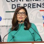 Ratifica notario que documento de Cabeza de Vaca es falso; presentan denuncia ante FGJ