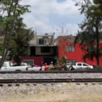Porsche causa carambola con autos y autobús en Iztapalapa