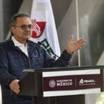 Incendio arrasa con tres naves industriales en Tijuana
