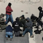 Operativo en Iztapalapa deja cinco detenidos y droga asegurada