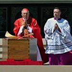 Trump y Zelenski tienen reunión “muy productiva” previo a funeral del papa