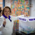 Domingo negro: ciudadanos marchan en CDMX contra la elección del Poder Judicial