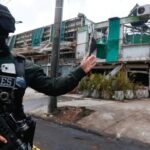 Acapulco está de pie tras estragos de huracanes Otis y John: Sheinbaum