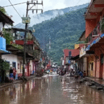 Visita Sheinbaum zona cero tras lluvias y anuncia censo y distribución de apoyos