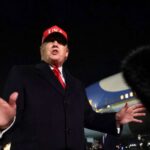 Católicos de EU arremeten contra Trump por imagen en la que imita a Jesús; borra la publicación