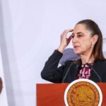 Católicos de EU arremeten contra Trump por imagen en la que imita a Jesús; borra la publicación