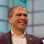 «El mundo está siendo destruido por tiranos», acusa el papa León XIV en medio de críticas de Trump