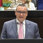 Los recordamos con el corazón: presidenta encabeza izamiento de bandera a media asta en memoria de las víctimas de los sismos de 1985 y 2017